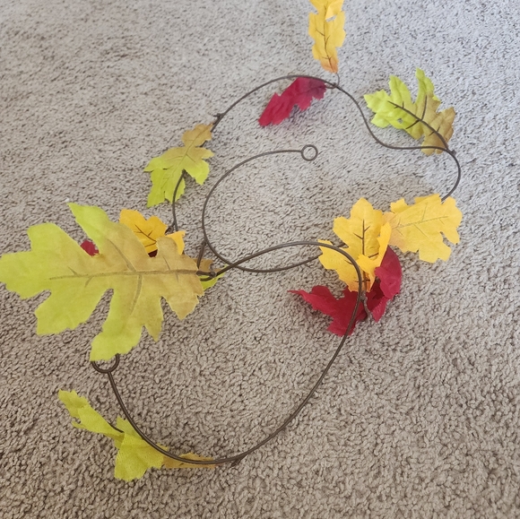 Fall Leaf Decor - Picture 2 of 2